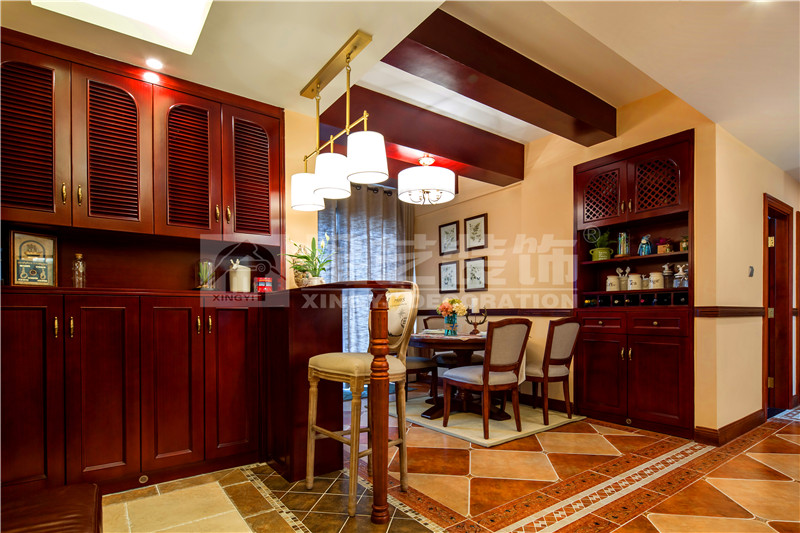 海華東盟公館138平玄關(guān)吧臺裝修實(shí)景圖