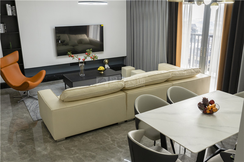 江灣山語城140平客廳裝修實(shí)景圖