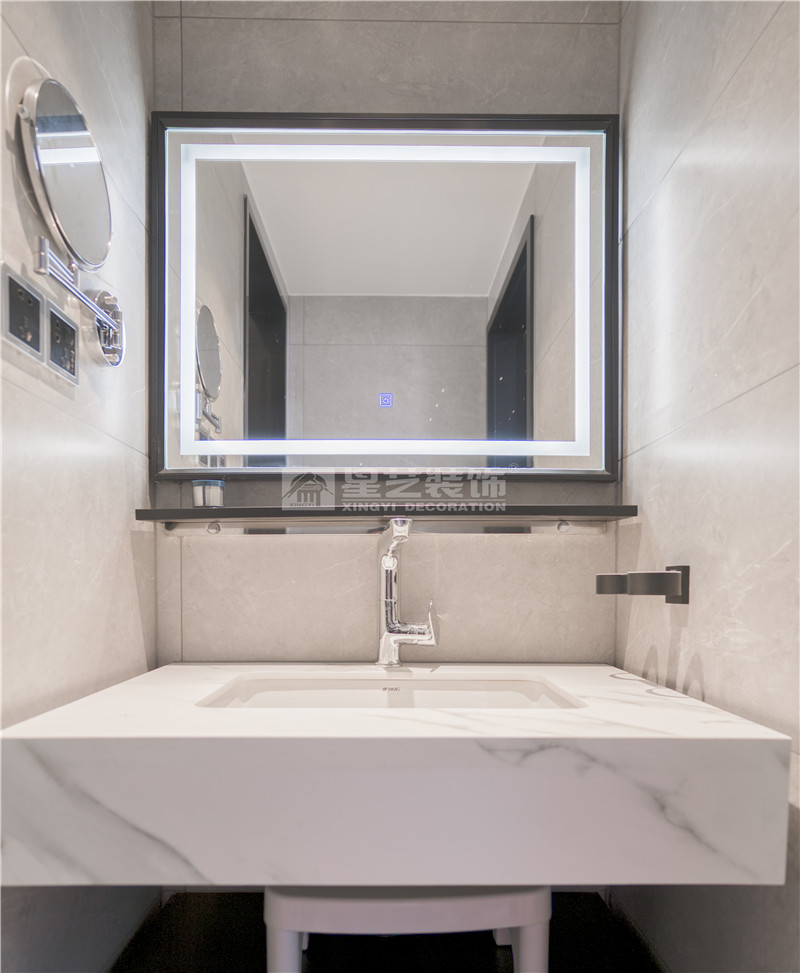 單位房140平衛(wèi)生間裝修實(shí)景圖