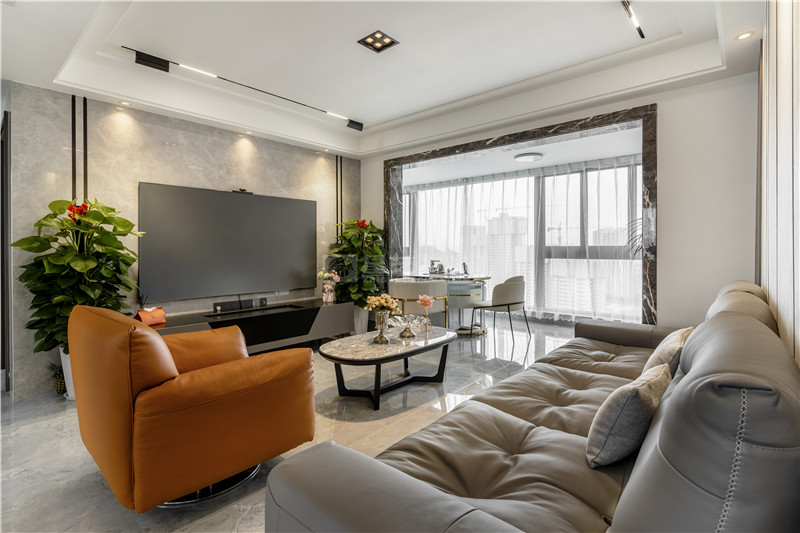 唐樾青山135平客廳裝修實景圖