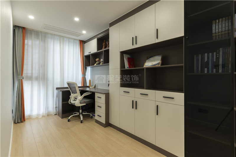臻澤苑230平書(shū)房裝修實(shí)景圖