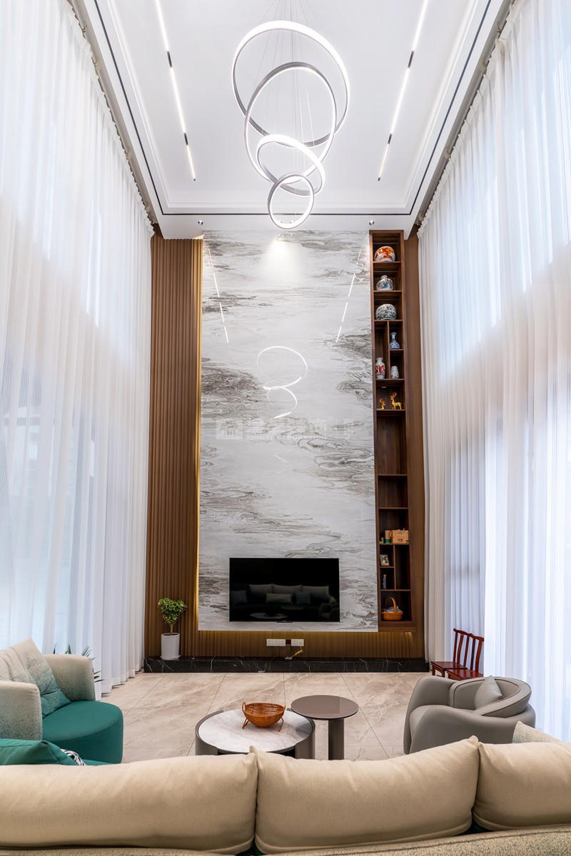 云星錢隆江景165平現(xiàn)代風(fēng)格客廳裝修實(shí)景