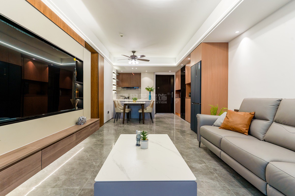 江南中心100平現(xiàn)代簡約客廳裝修實(shí)景