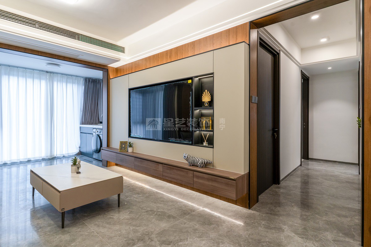 江南中心100平現(xiàn)代簡約客廳裝修實(shí)景
