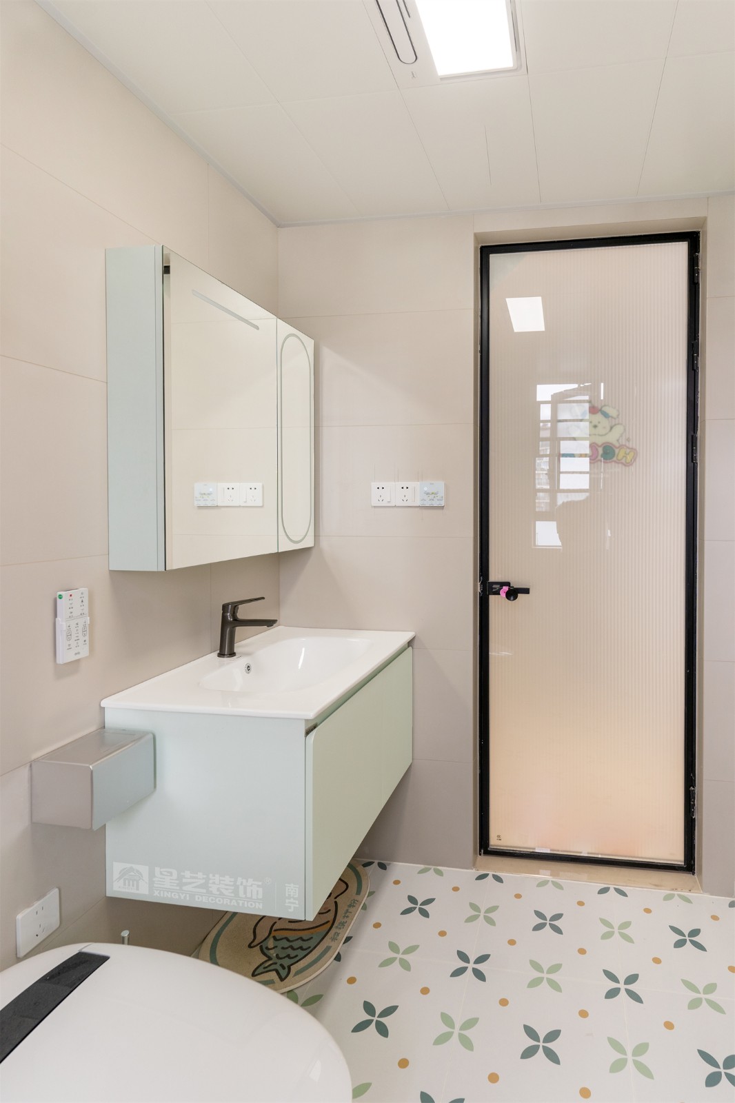 華潤西園悅府118平法式衛(wèi)生間裝修完工實(shí)景圖