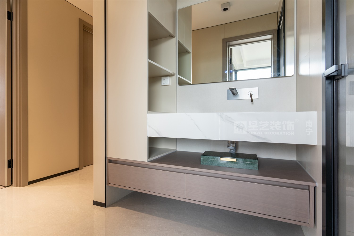 華潤西園悅府118平現(xiàn)代簡約衛(wèi)生間裝修完工實景圖