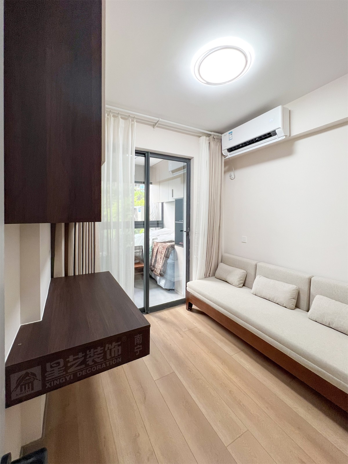 榮和中央公園110平現(xiàn)代簡約風(fēng)書房裝修完工實(shí)景圖