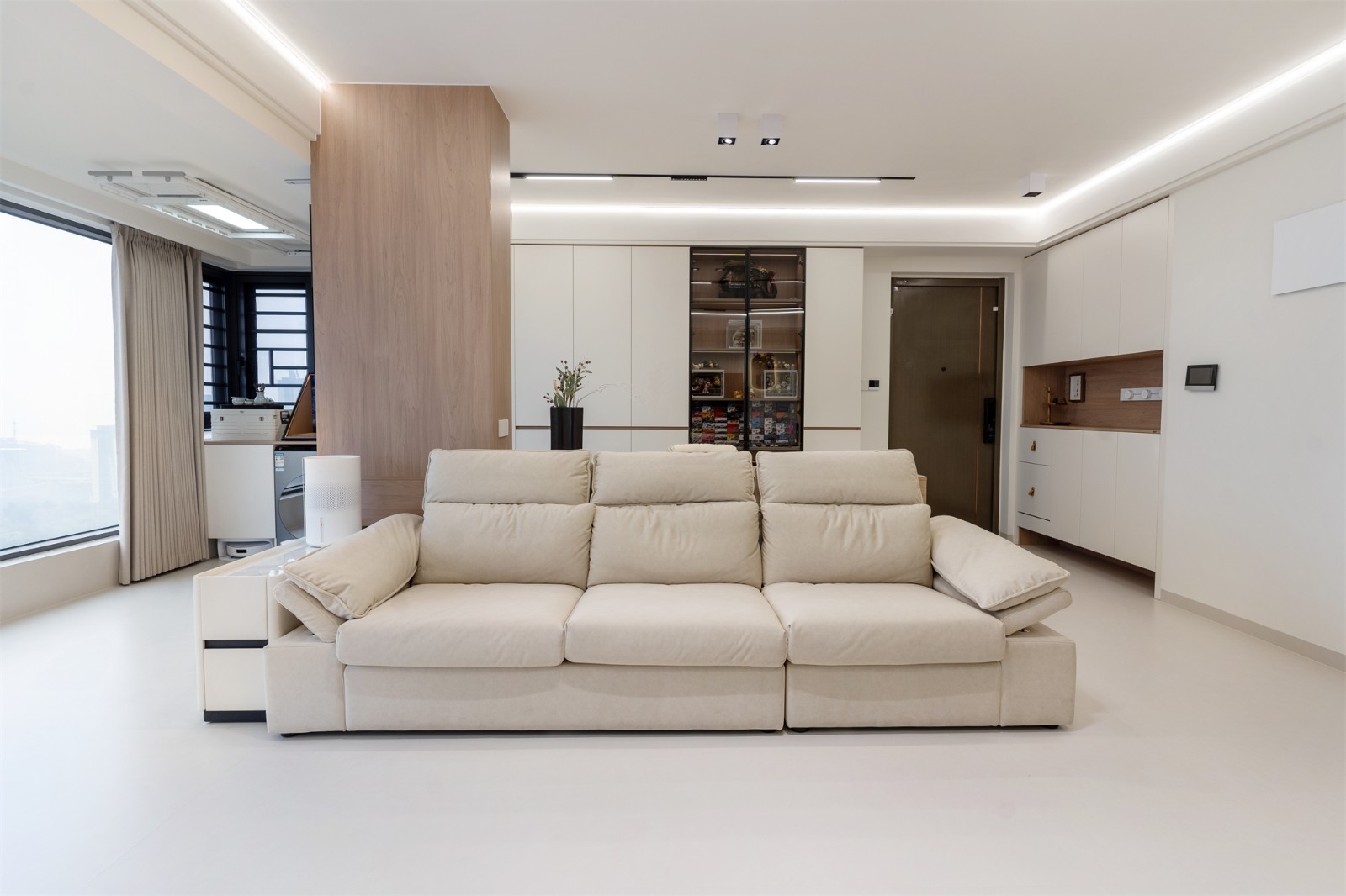 大唐新希望臻園116平奶油風客廳裝修實景圖