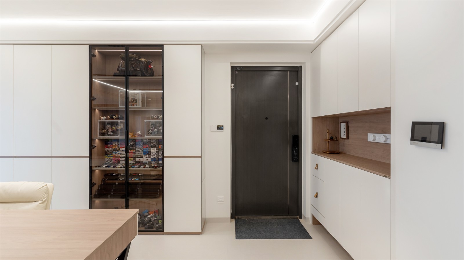 大唐新希望臻園118平奶油風入戶玄關裝修實景圖