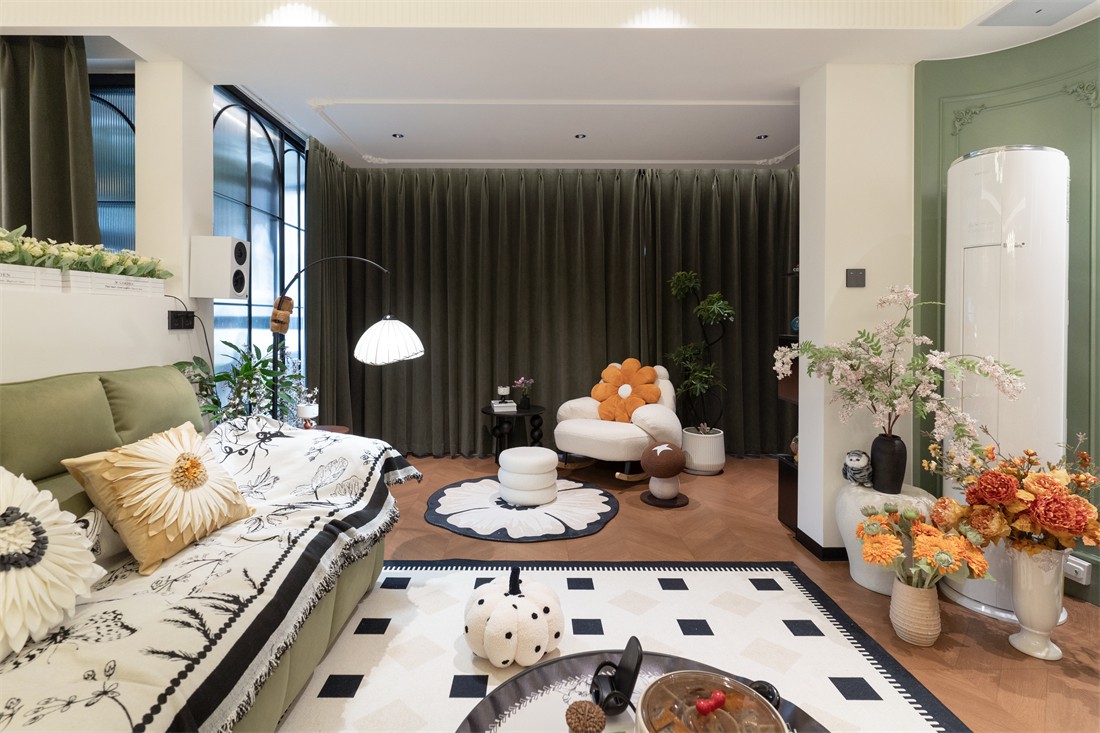 山漸青151平法式客廳裝修完工實景圖