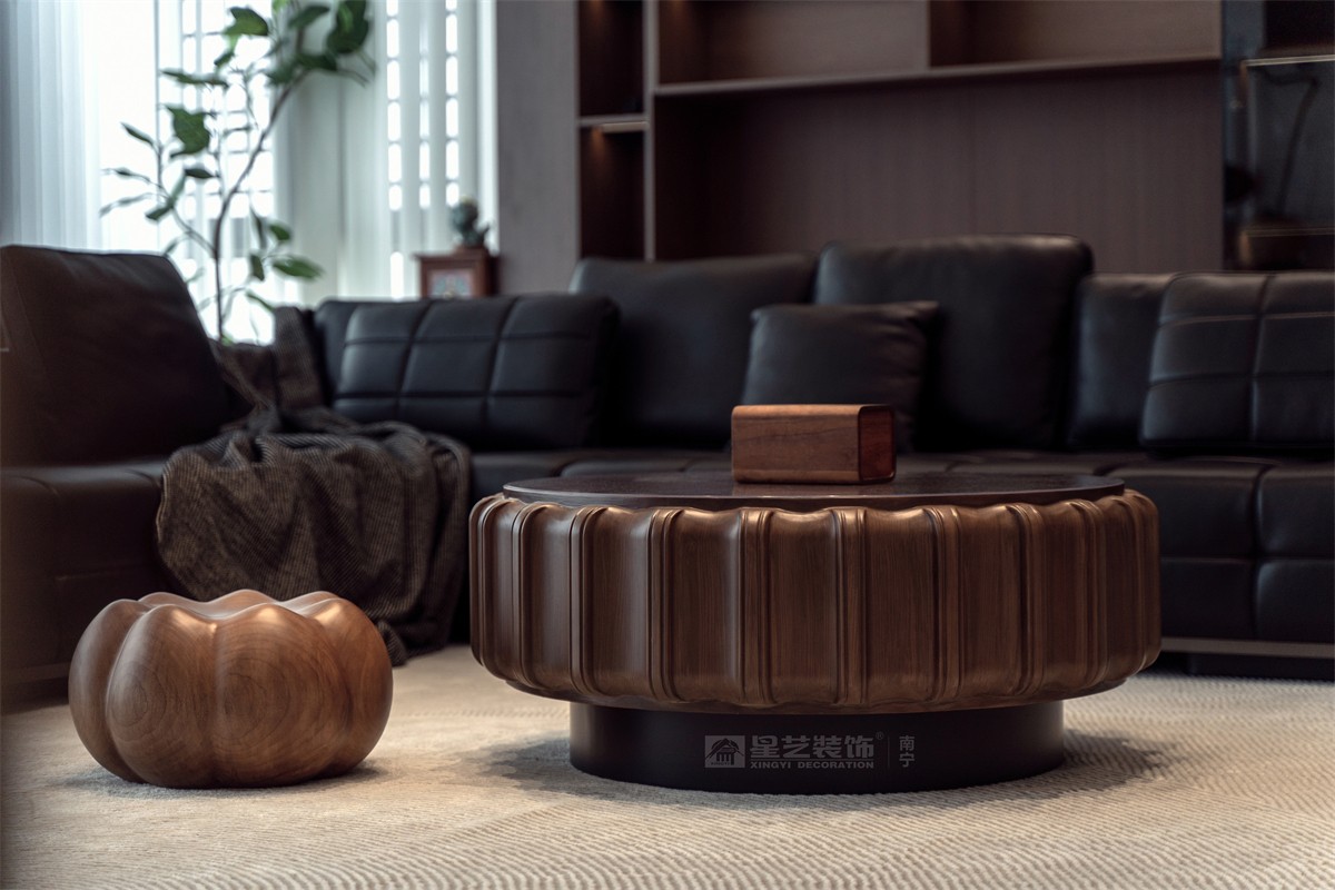 華潤西園潤府143平意式輕奢客廳裝修完工實景圖