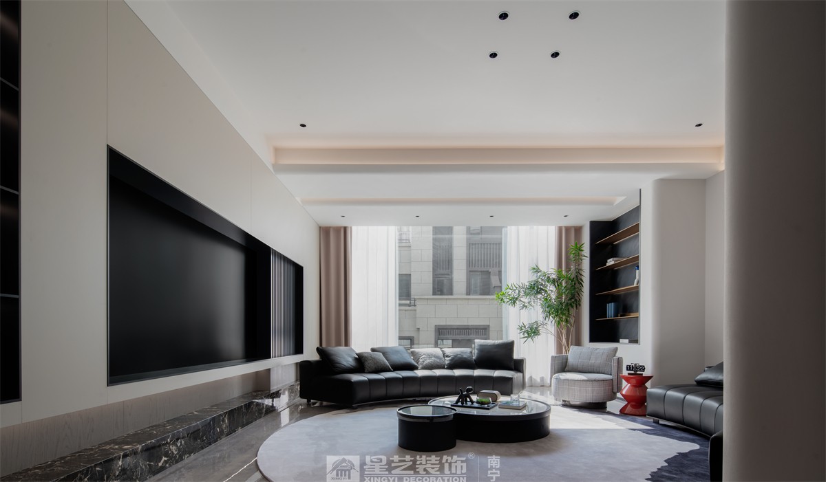 中海央墅500平現(xiàn)代極簡客廳裝修完工實景圖