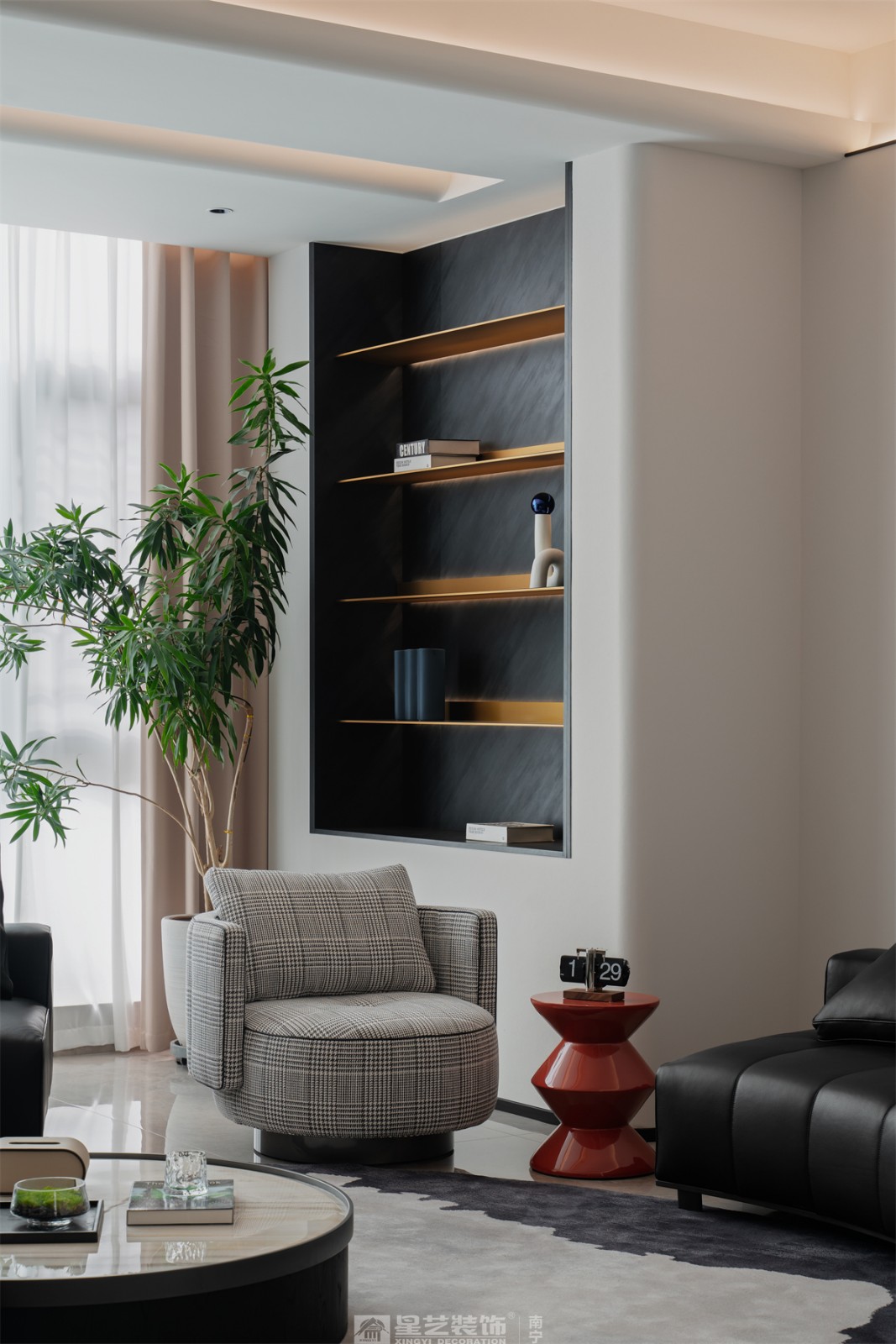 中海央墅500平現(xiàn)代極簡陽臺裝修完工實景圖