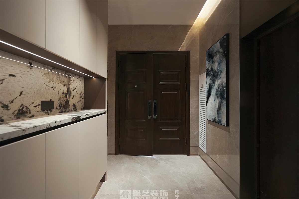 保利君悅灣200平輕奢入戶裝修完工實景圖