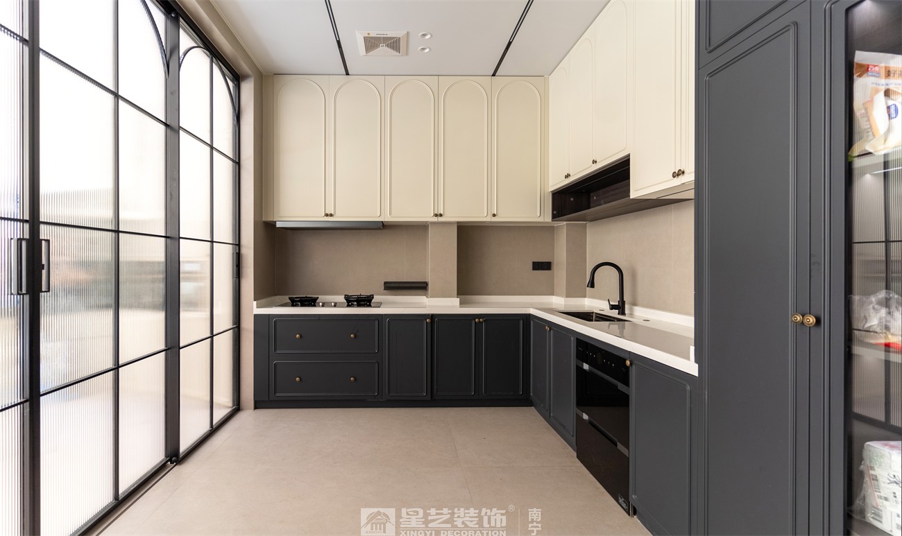 盛世江山300平中古風(fēng)廚房裝修完工實景圖