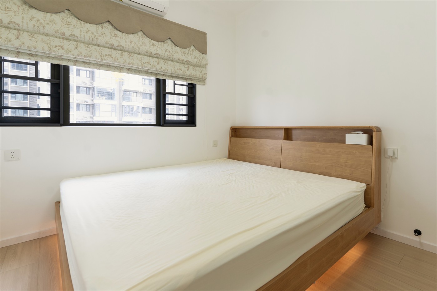 保利領(lǐng)秀廣場75平奶油風(fēng)臥室裝修實(shí)景圖