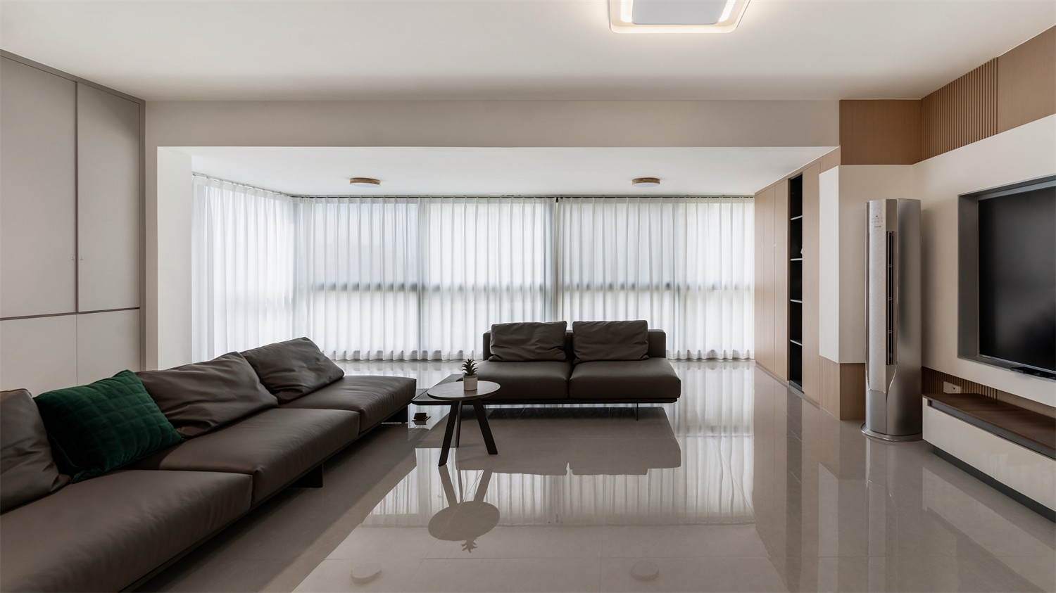 上水灣155平現(xiàn)代風(fēng)格客廳裝修實(shí)景圖