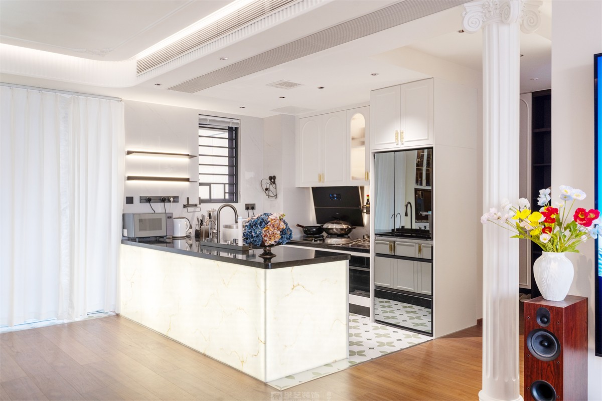 建發(fā)縵云143平法式風(fēng)格廚房裝修實景圖