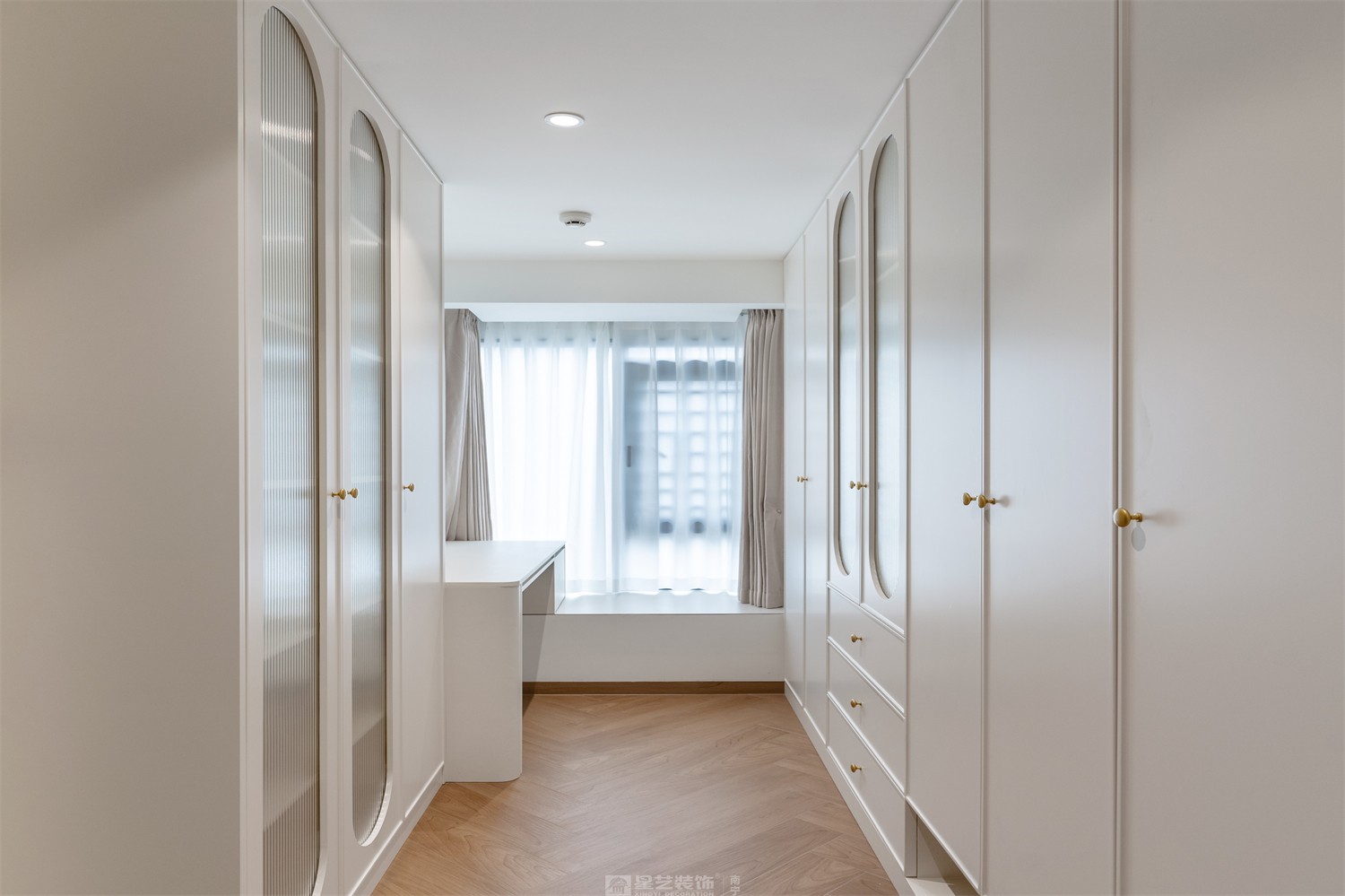 華潤中山府113平法式中古衣帽間裝修完工實景圖