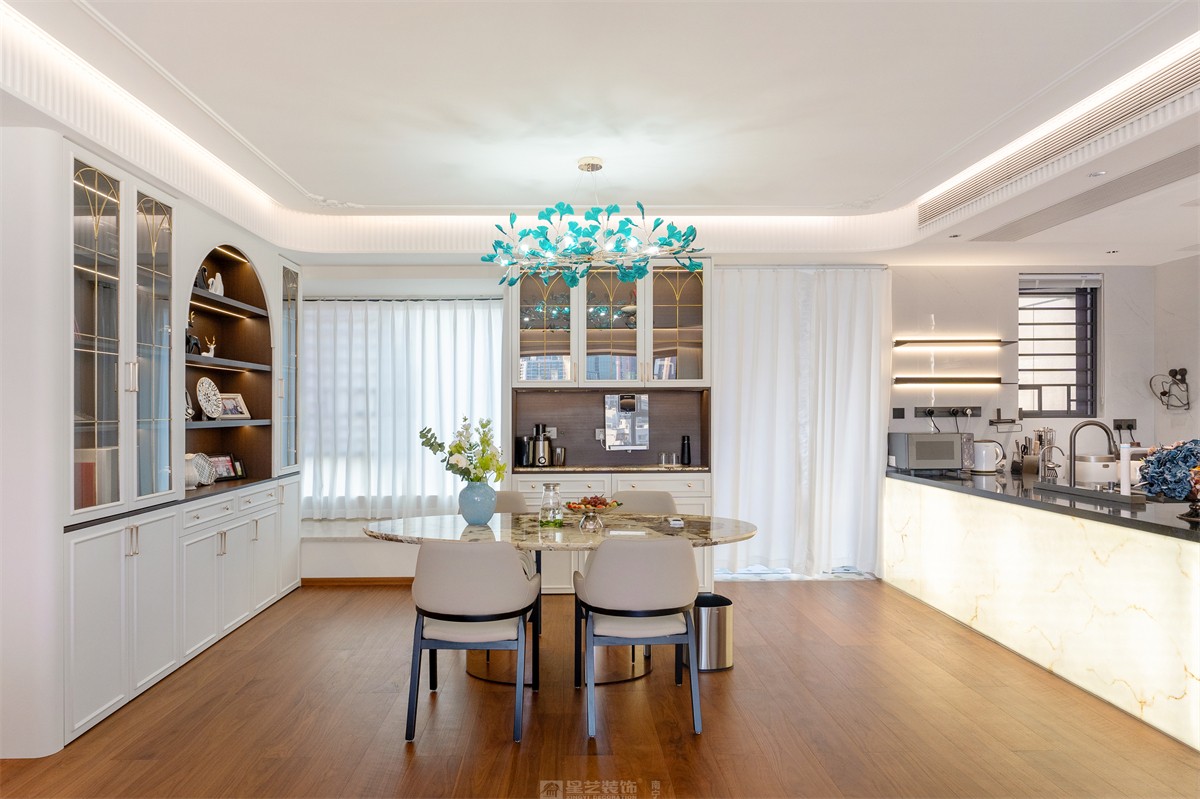 建發(fā)縵云143平法式風(fēng)格餐廳裝修實景圖