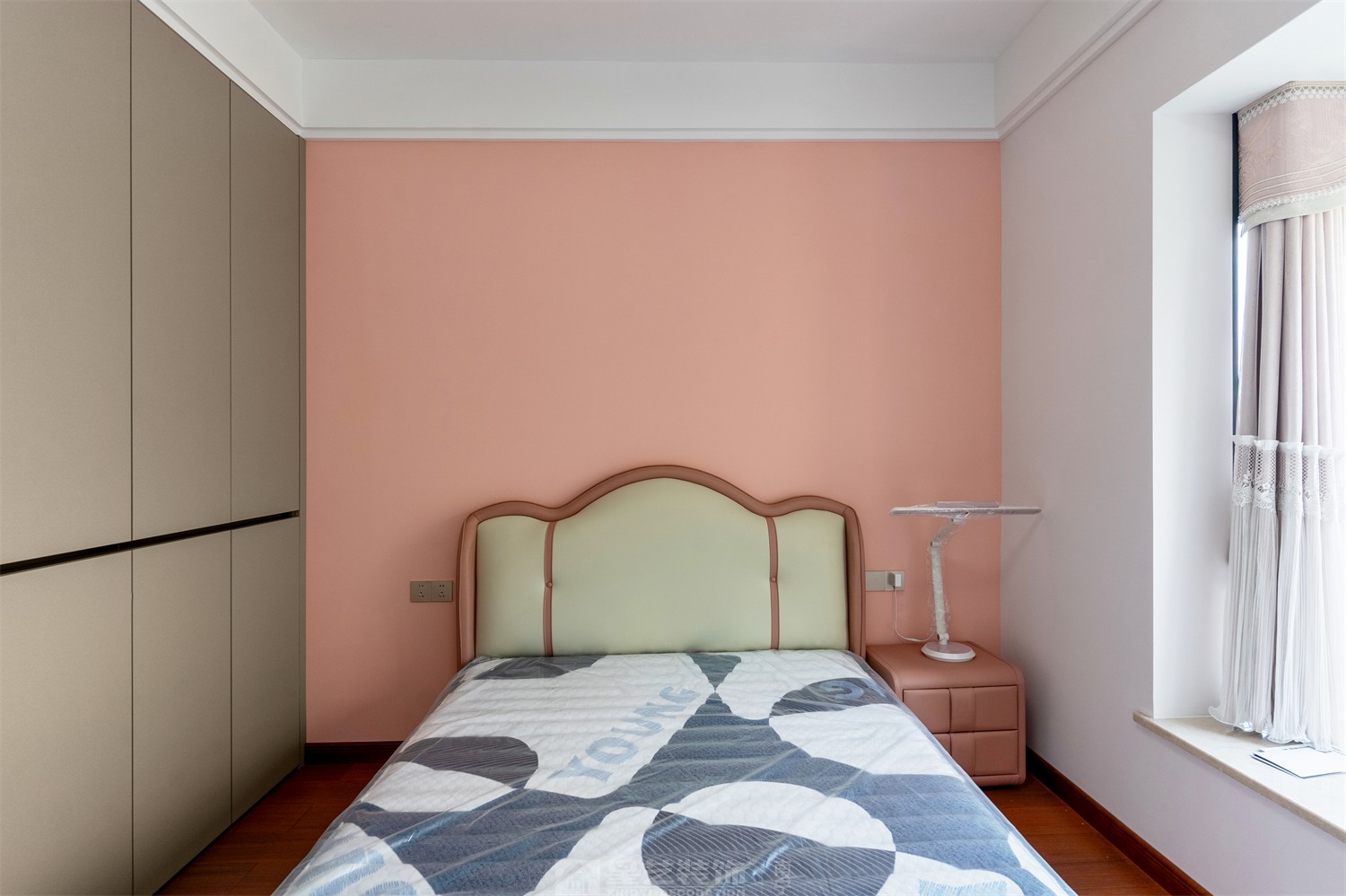 東方皇城260平簡約中式臥室完工裝修實景圖