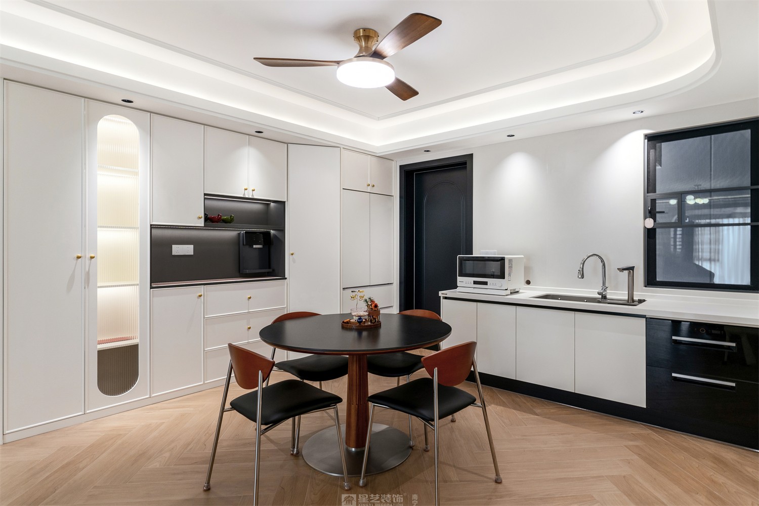 華潤中山府113平法式中古餐廳裝修完工實景圖