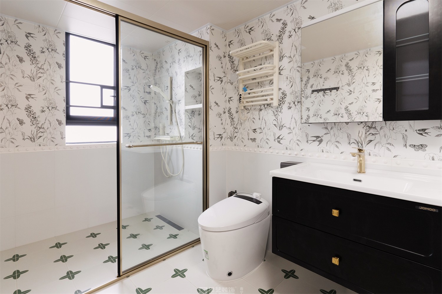 華潤中山府113平法式中古衛(wèi)生間裝修完工實景圖