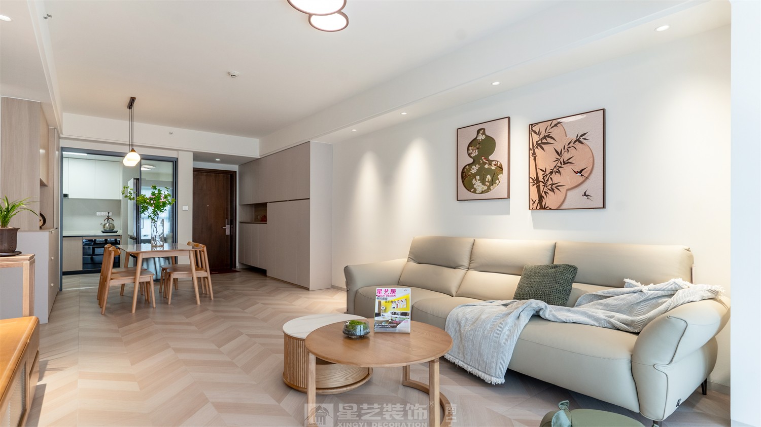 華潤西園悅府86平原木風(fēng)客廳裝修完工實景圖