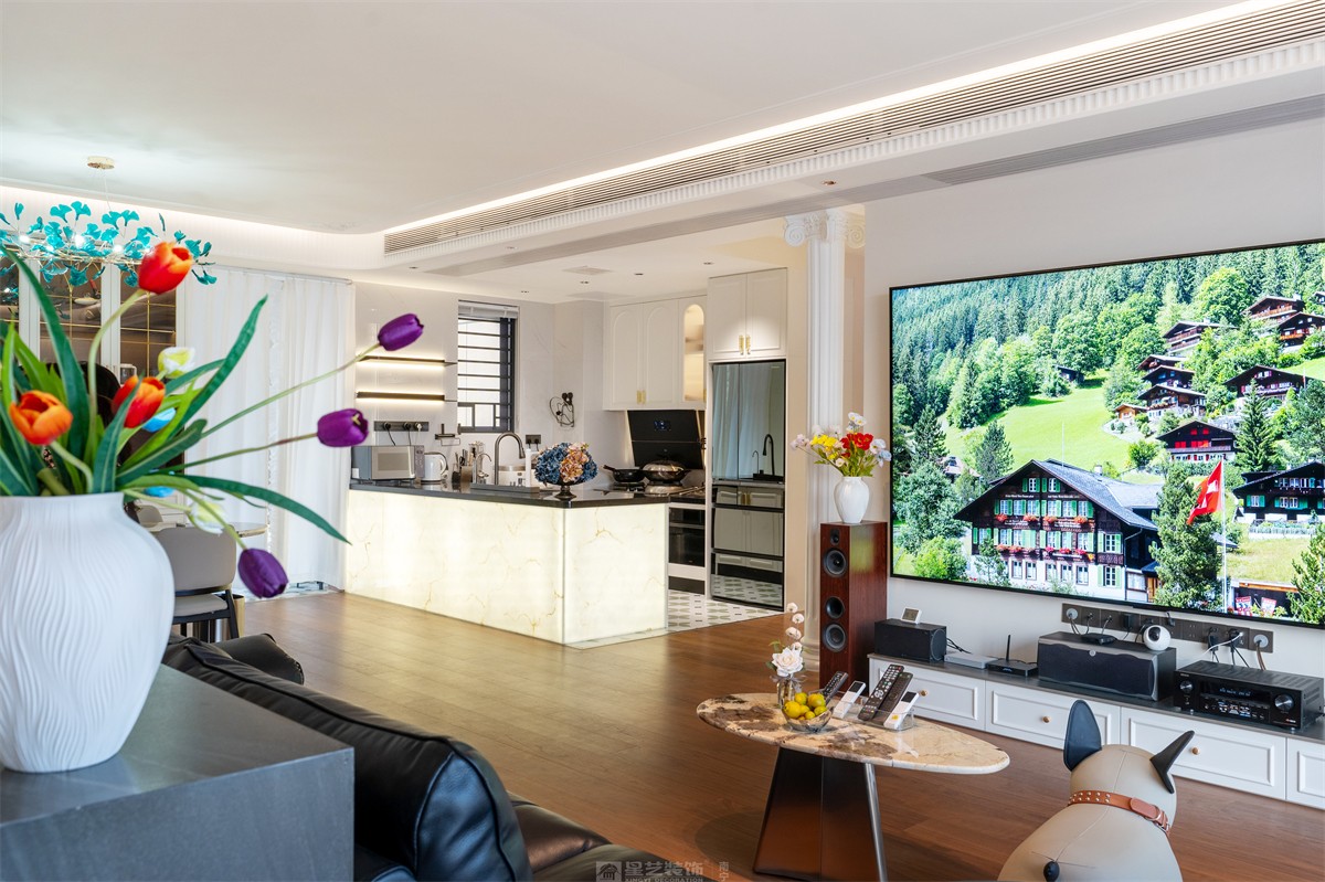 建發(fā)縵云143平法式風(fēng)格客廳裝修實景圖